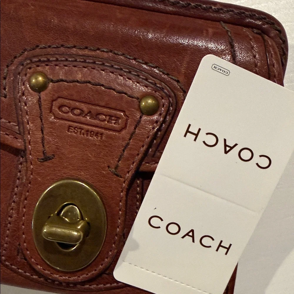 Coach Vintage Kisslock Leather Coin Purse Wallet Brown Brass Hardware $218 - Picture 2 of 5